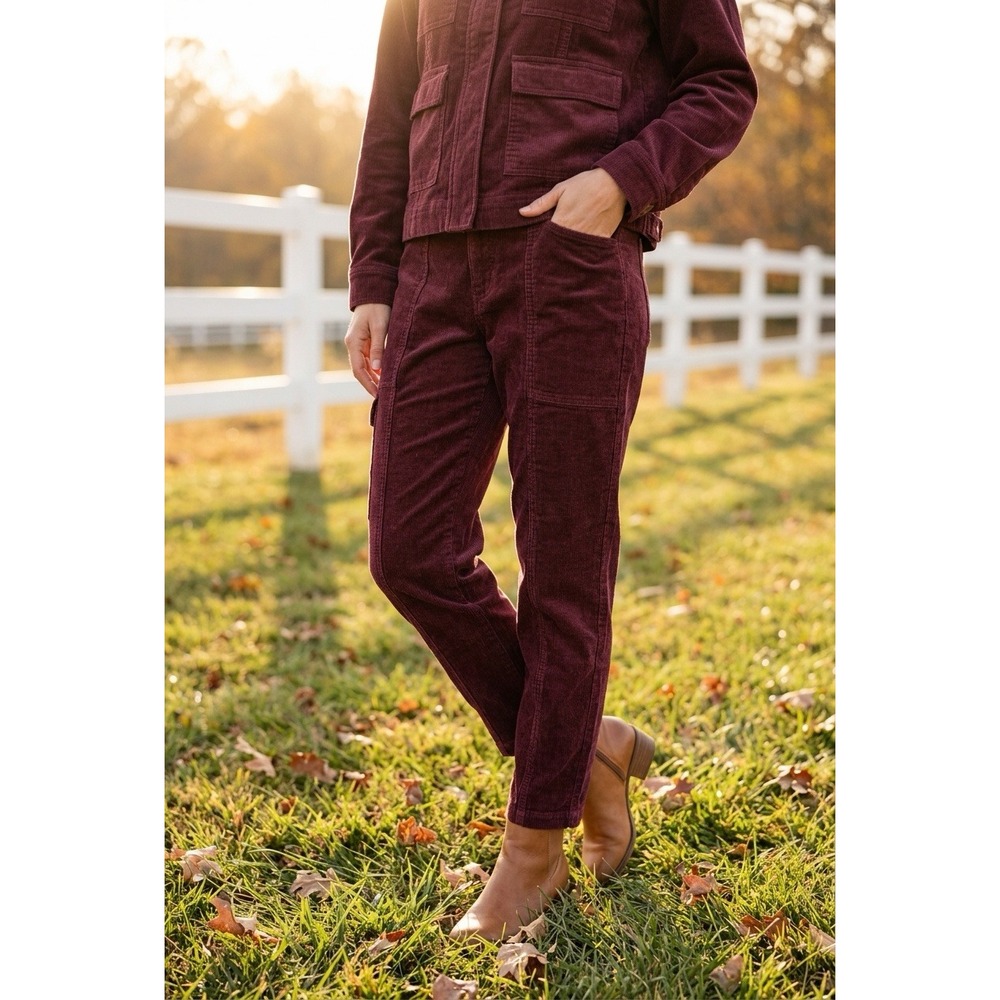Time and Tru Womens Burgundy Corduroy Cargo Pants High Rise Size 12 Utility Chic